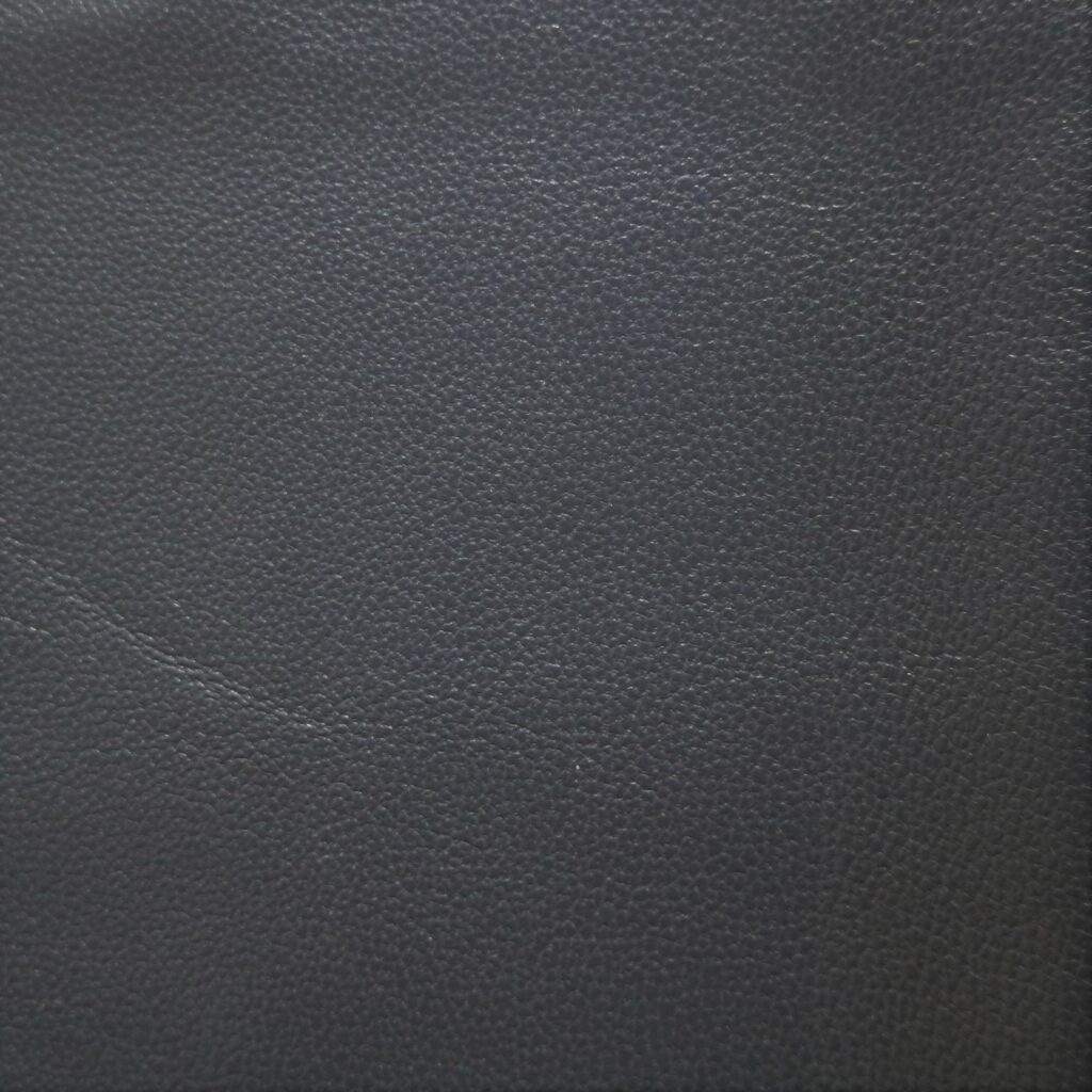 Cuir gris fonce